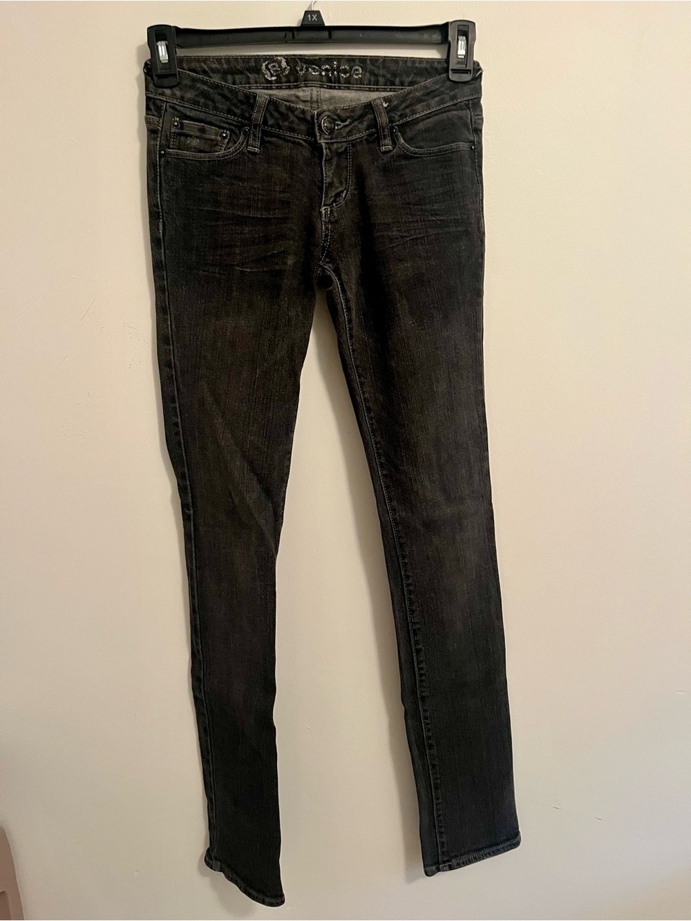 Bullhead Venice 1 Long Charcoal Black Skinny Jeans